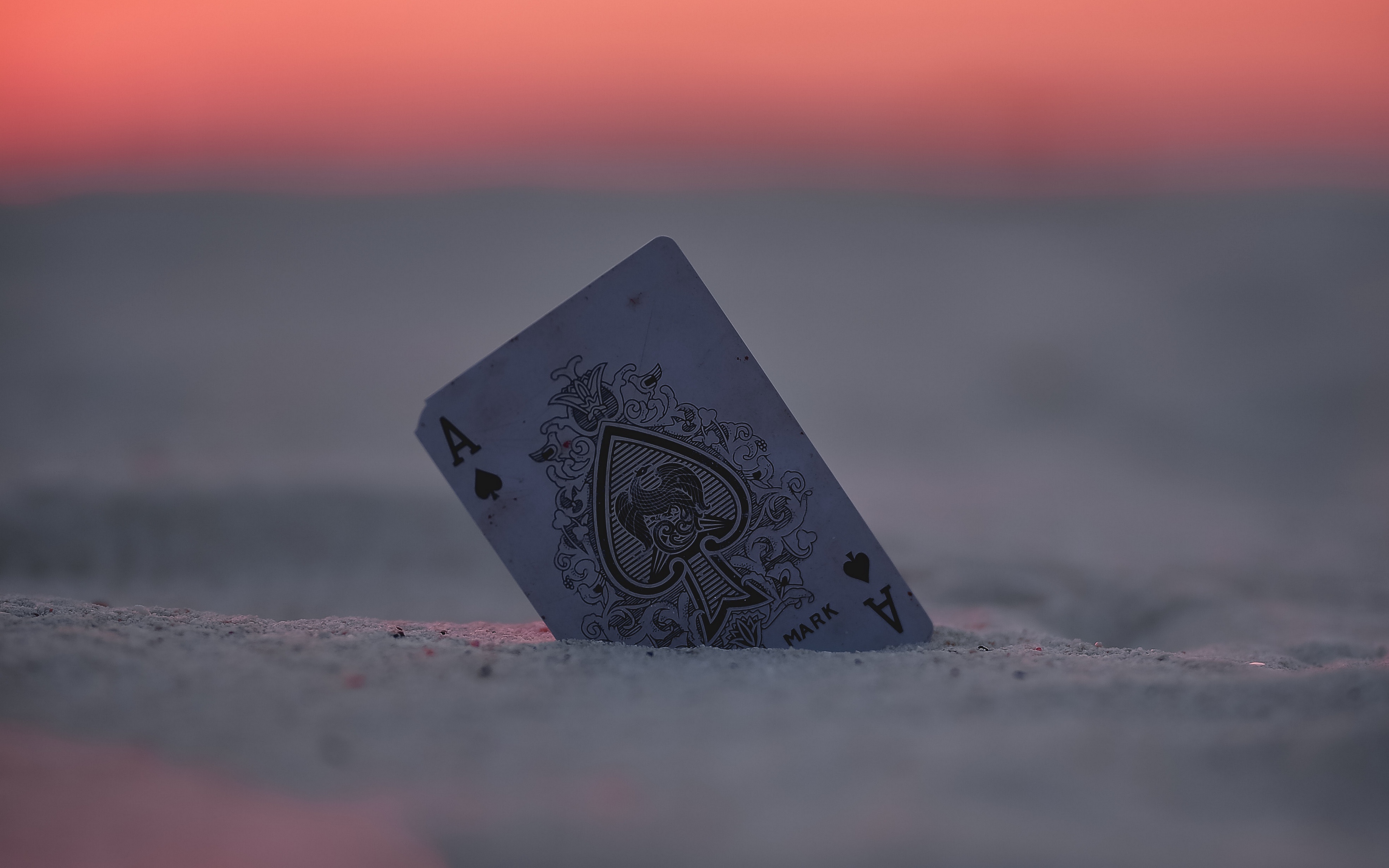 Wallpaper Card, Ace, Sand, Sunset, Closeup - Card Ace Wallpaper Hd - HD Wallpaper 