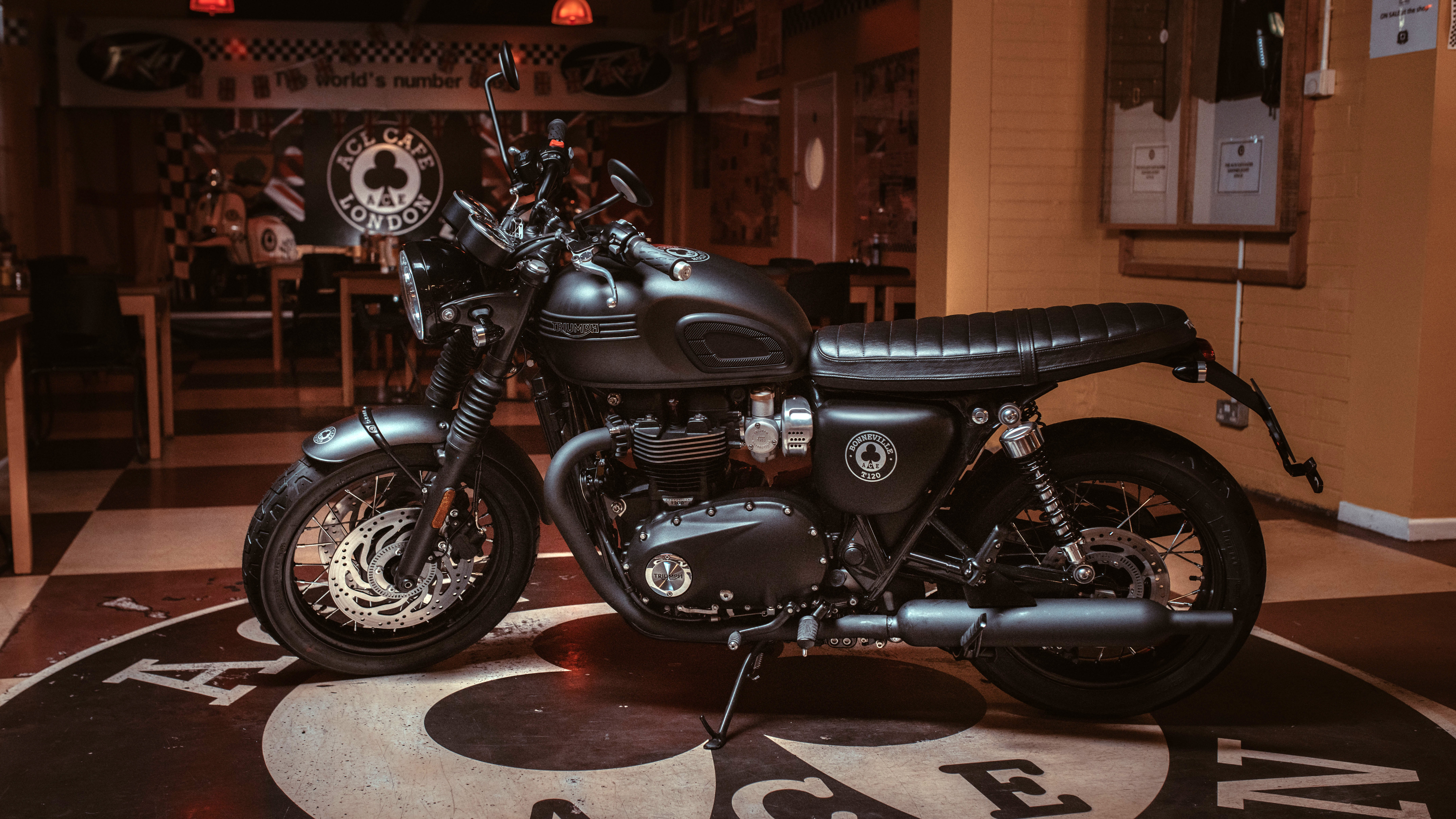 Triumph Bonneville T120 Ace Special Edition 4k 8k Wallpapers - Triumph Bonneville T120 Ace 2019 - HD Wallpaper 