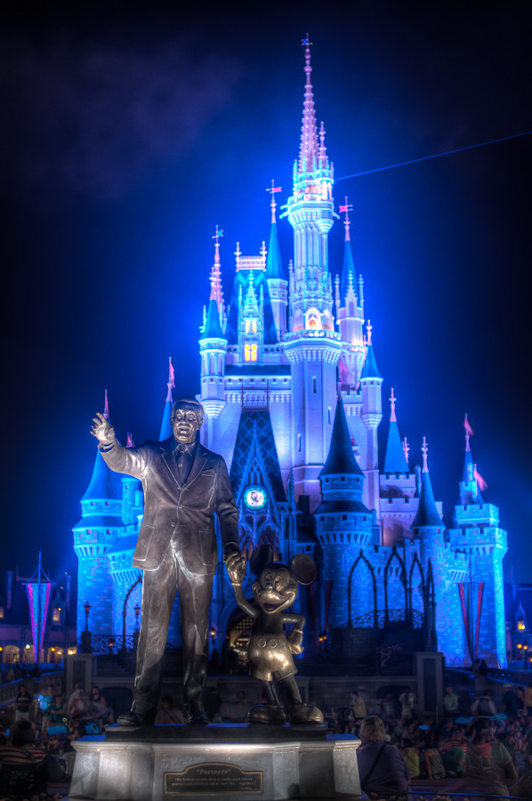 Disney World - HD Wallpaper 