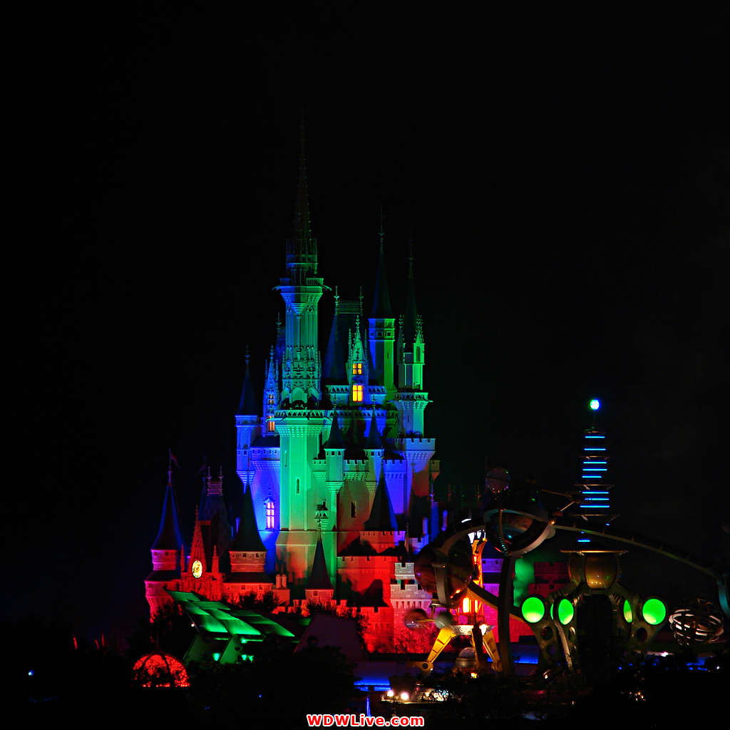 Cinderella Castle At Night Ipad Wallpaper Disney World Cinderella Castle 1024x1024 Wallpaper Teahub Io