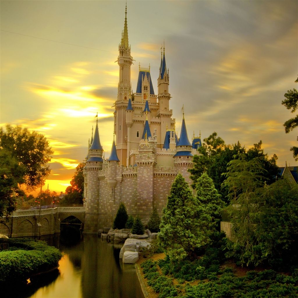 Disney World Wallpaper For Ipad - HD Wallpaper 