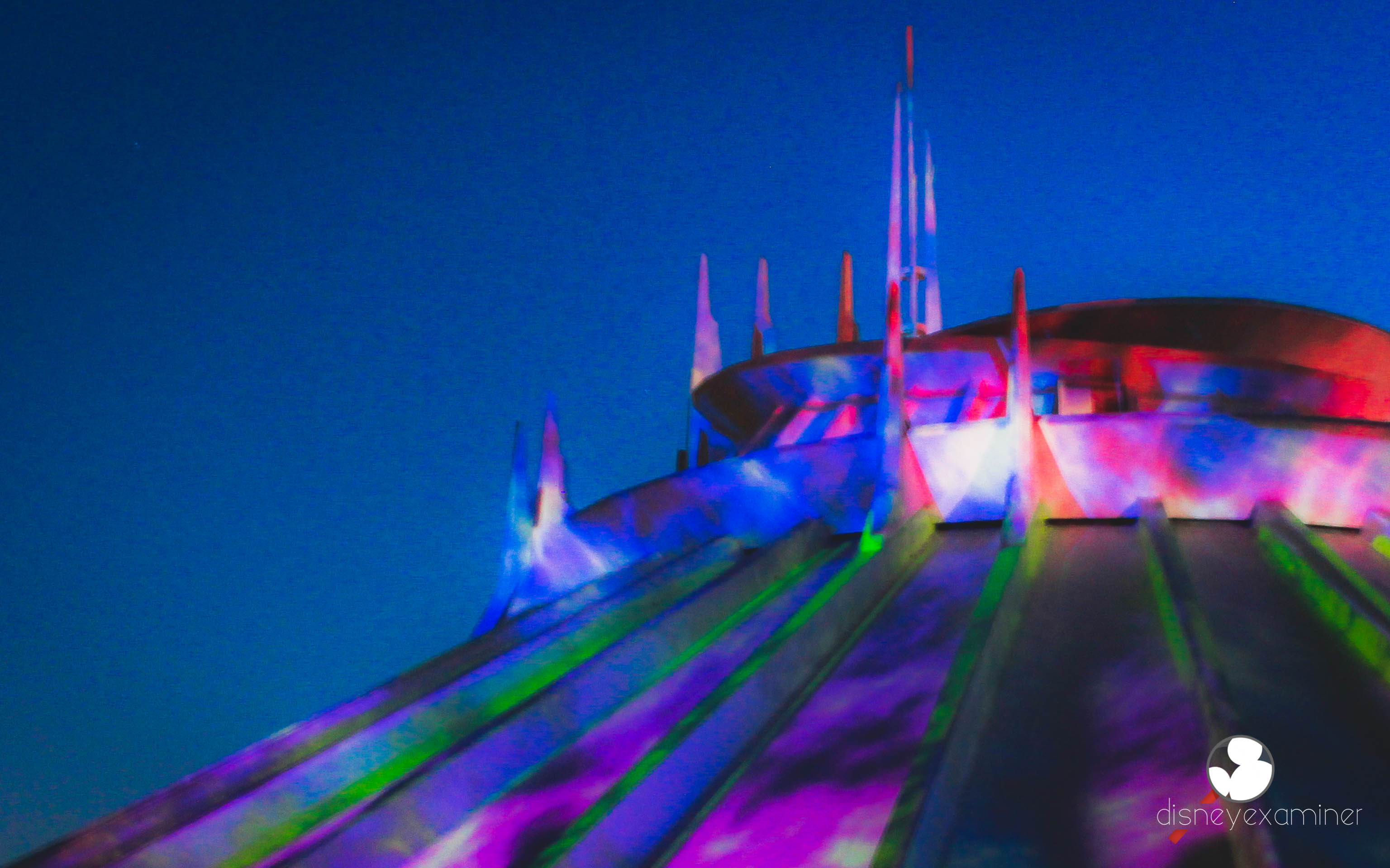 Disneyexaminer Disneyland Winter Wallpapers Space Mountain - Space Mountain Hd Background Disneyland - HD Wallpaper 