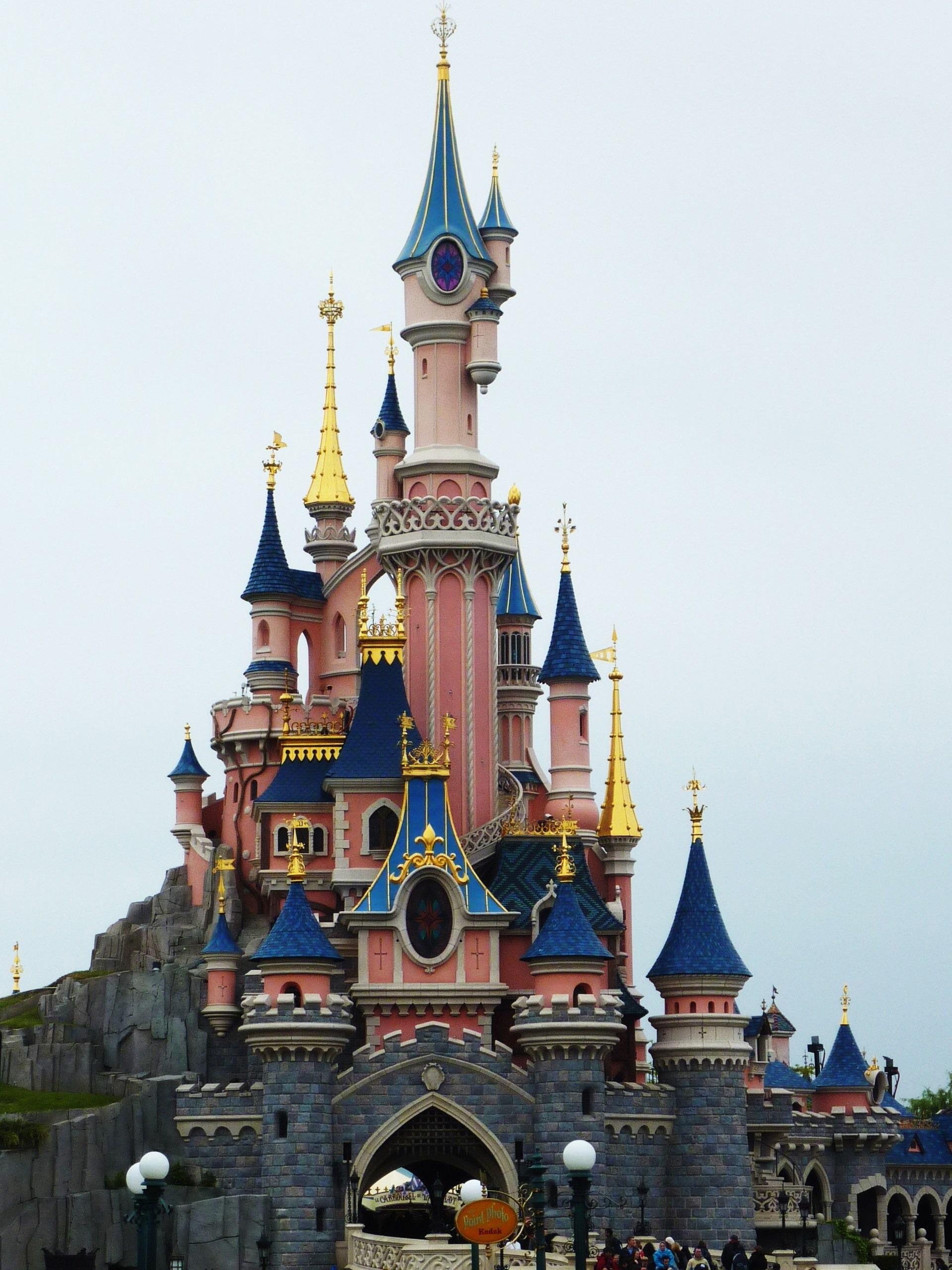 Disneyland Paris Wallpaper - Disneyland Paris - HD Wallpaper 