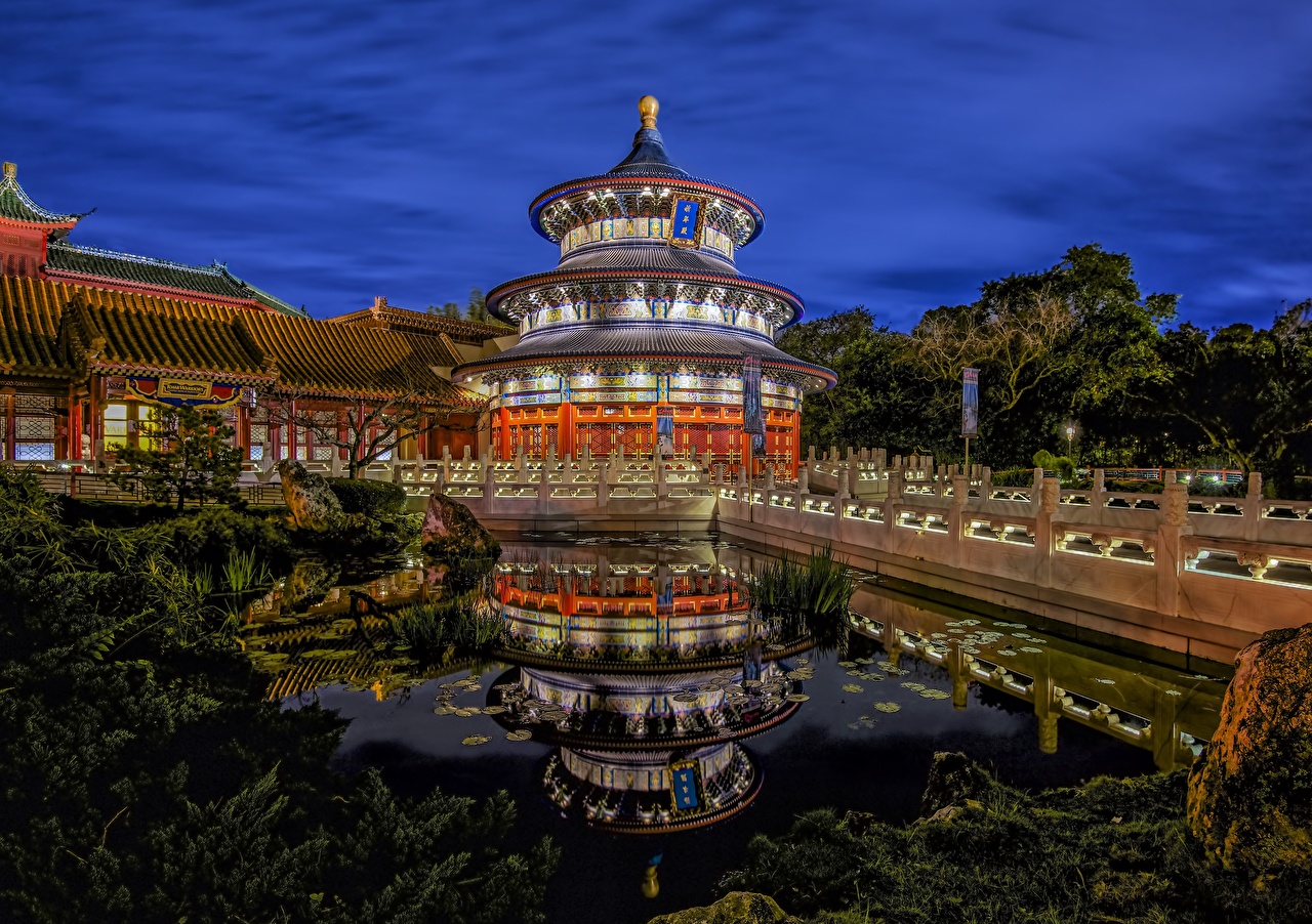 Disney World Desktop Wallpaper - HD Wallpaper 