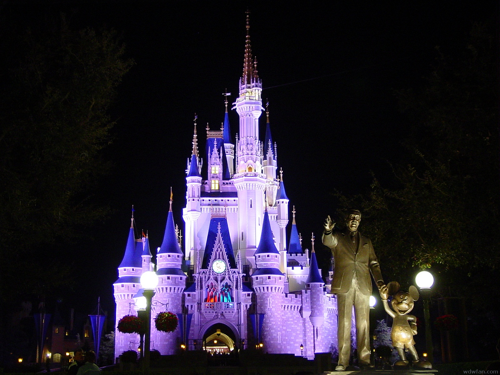 Disney World Wallpaper For Computer - Disney World, Cinderella Castle - HD Wallpaper 