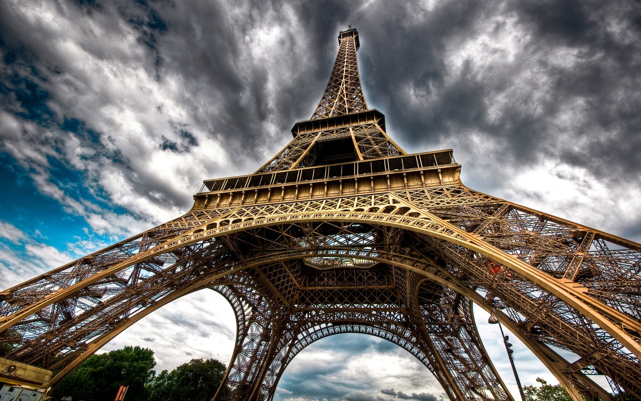 Eiffel Tower - HD Wallpaper 