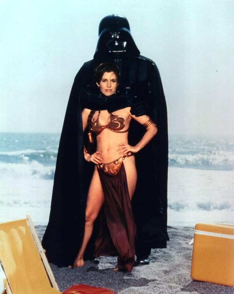 Princess Leia Carrie Fisher Bikini - HD Wallpaper 