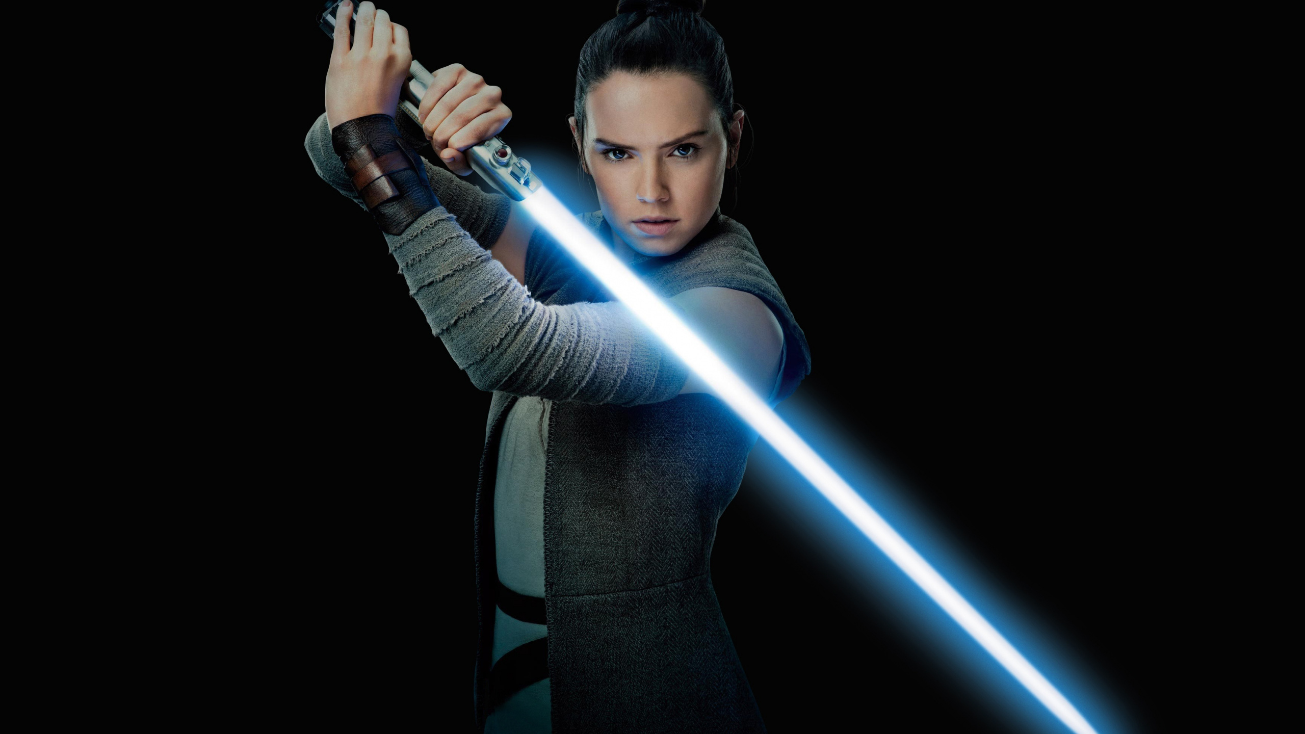 Daisy Ridley, Rey, Star Wars - Last Jedi Rey Lightsaber - HD Wallpaper 