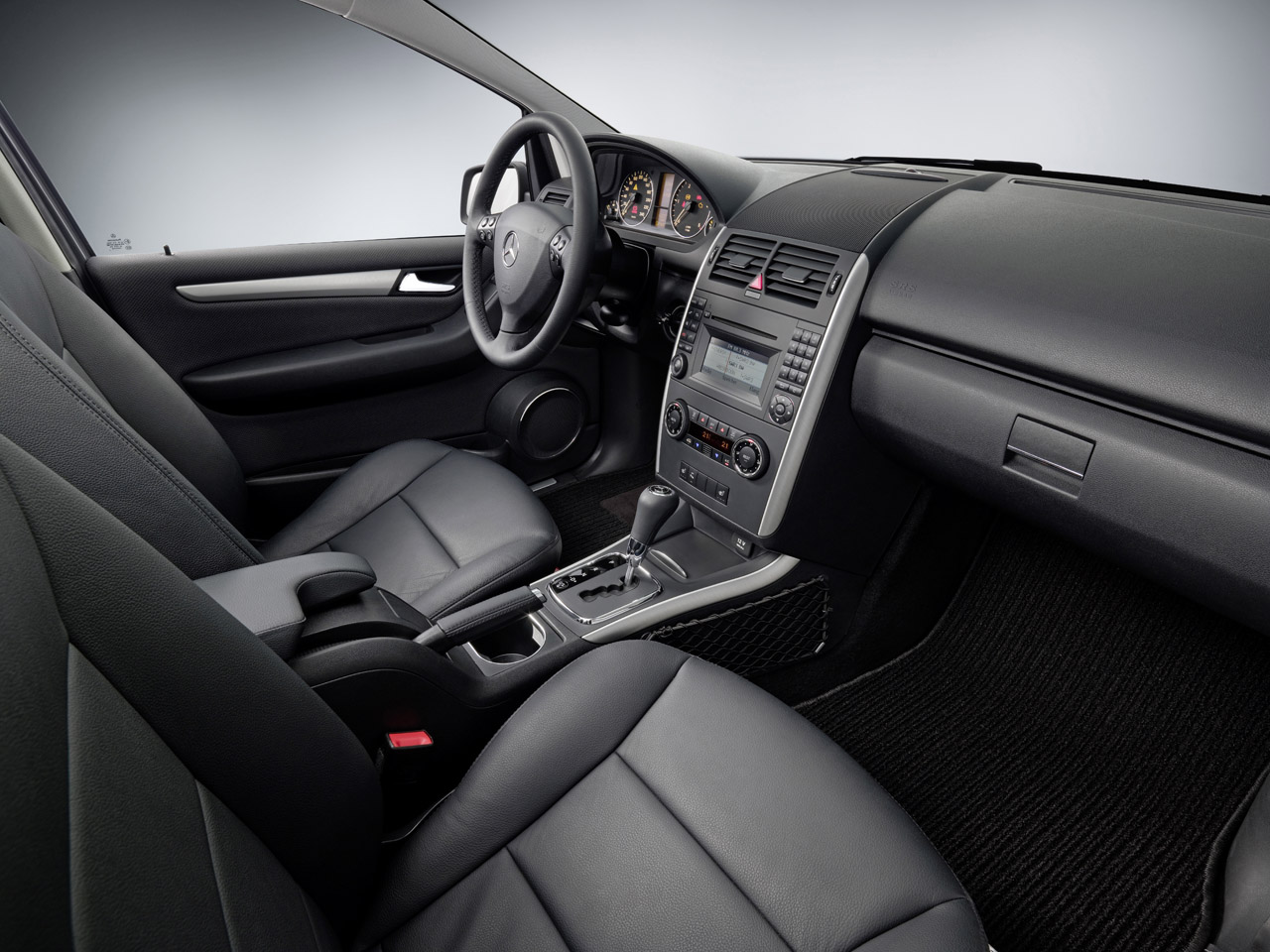 2009 A Class Mercedes - HD Wallpaper 