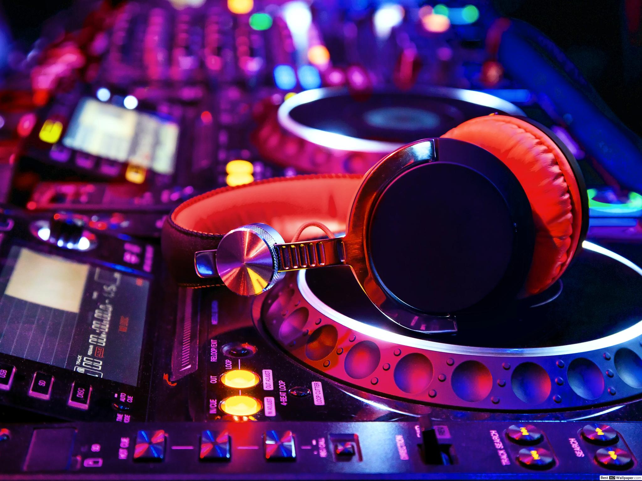 Dj Decks And Headphones 2048x1536 Wallpaper teahub.io