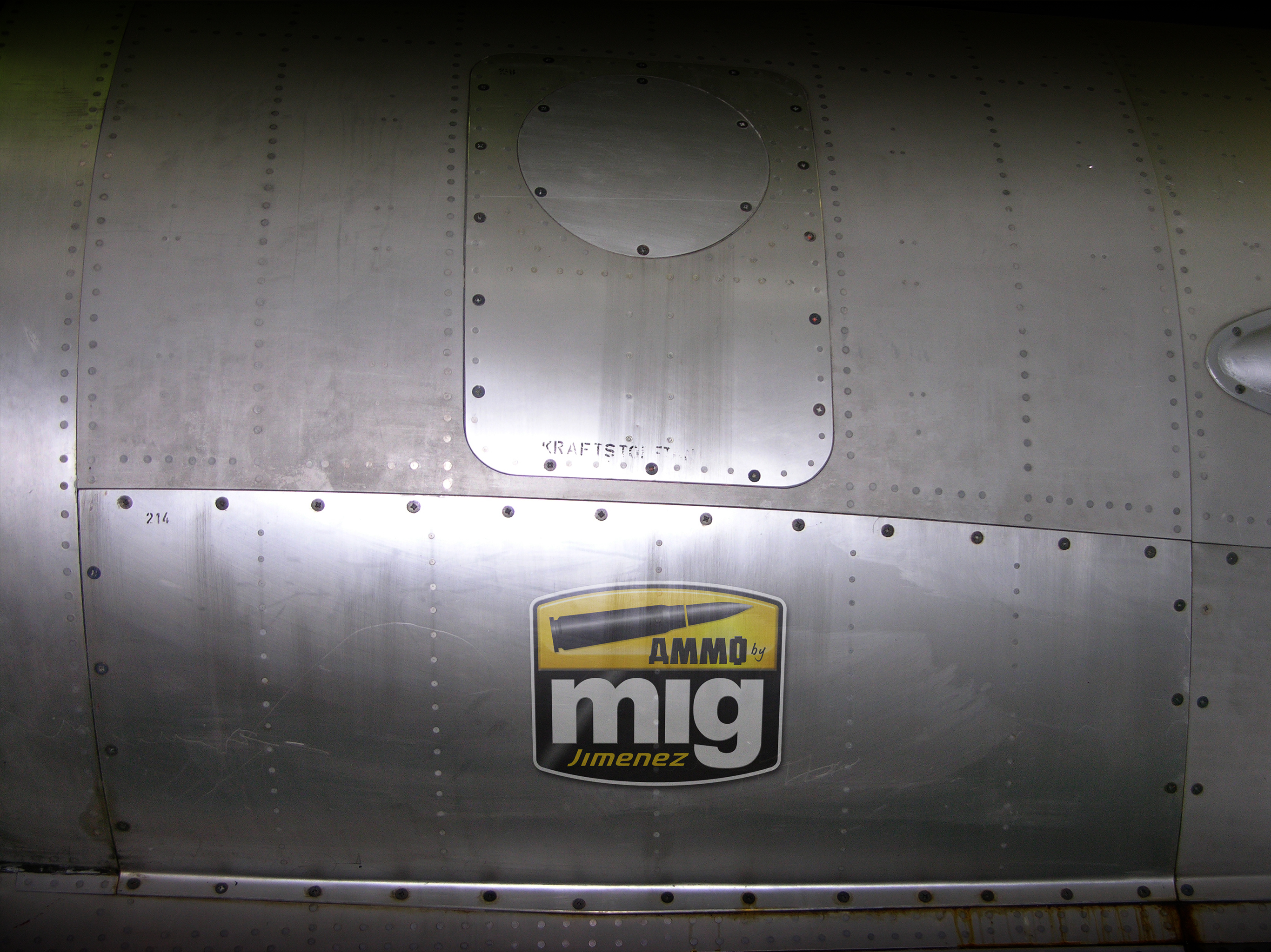 Fighter Aircraft - HD Wallpaper 