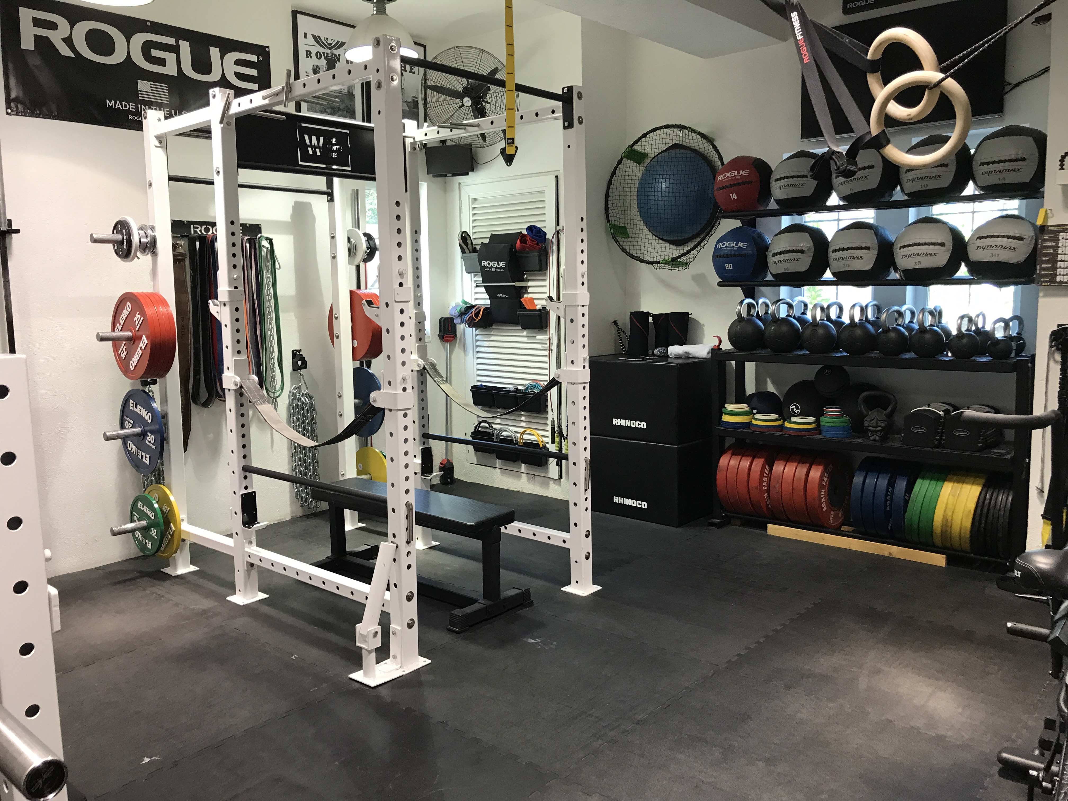 Rogue Power Rack White - HD Wallpaper 