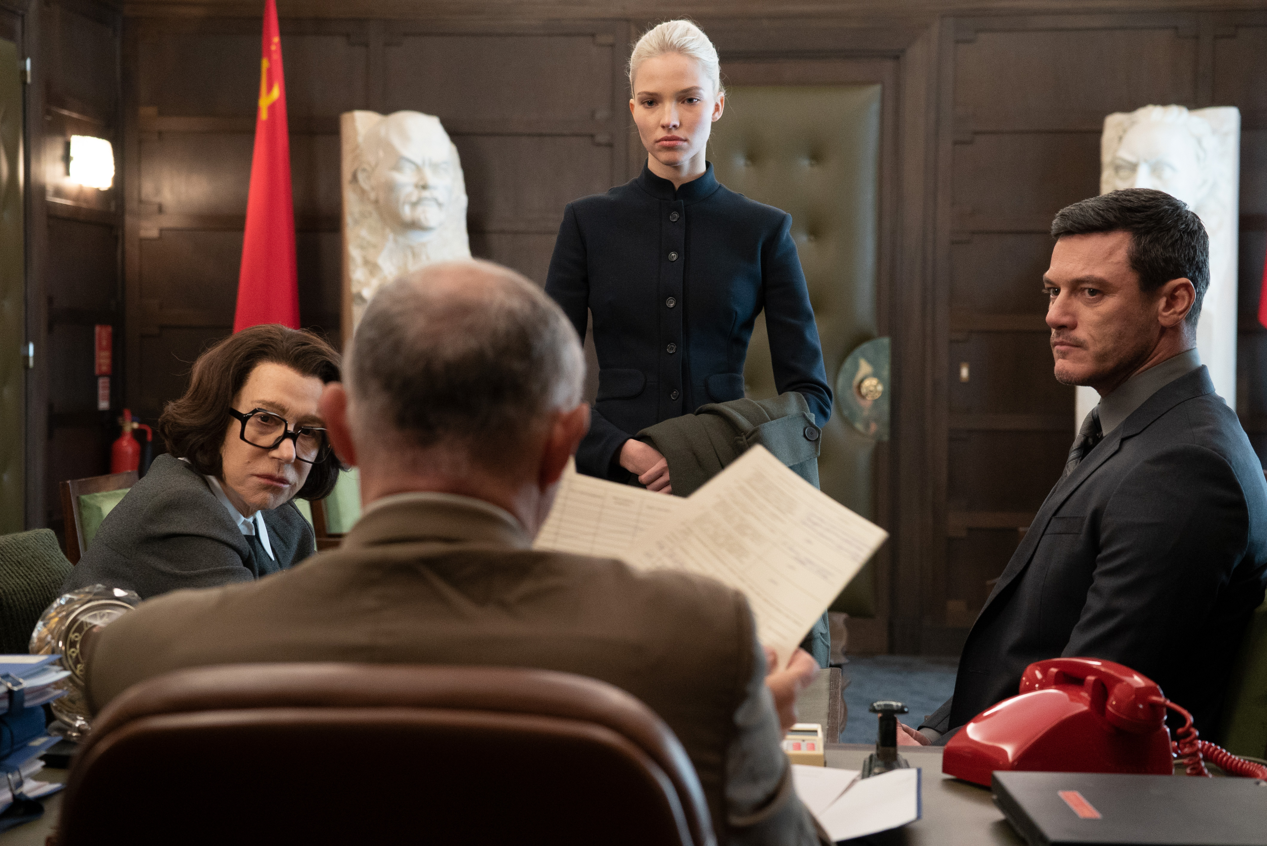 Sasha Luss On Anna Movie - HD Wallpaper 