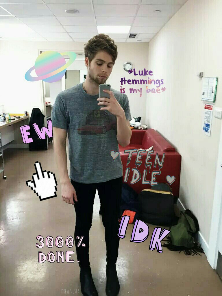 5sos, Background And Guys - Lockscreen Luke Hemmings - HD Wallpaper 