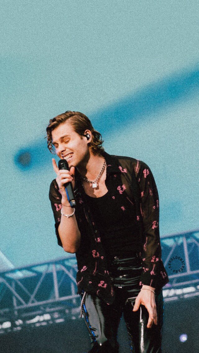 Aesthetic Luke Hemmings Lockscreen - HD Wallpaper 