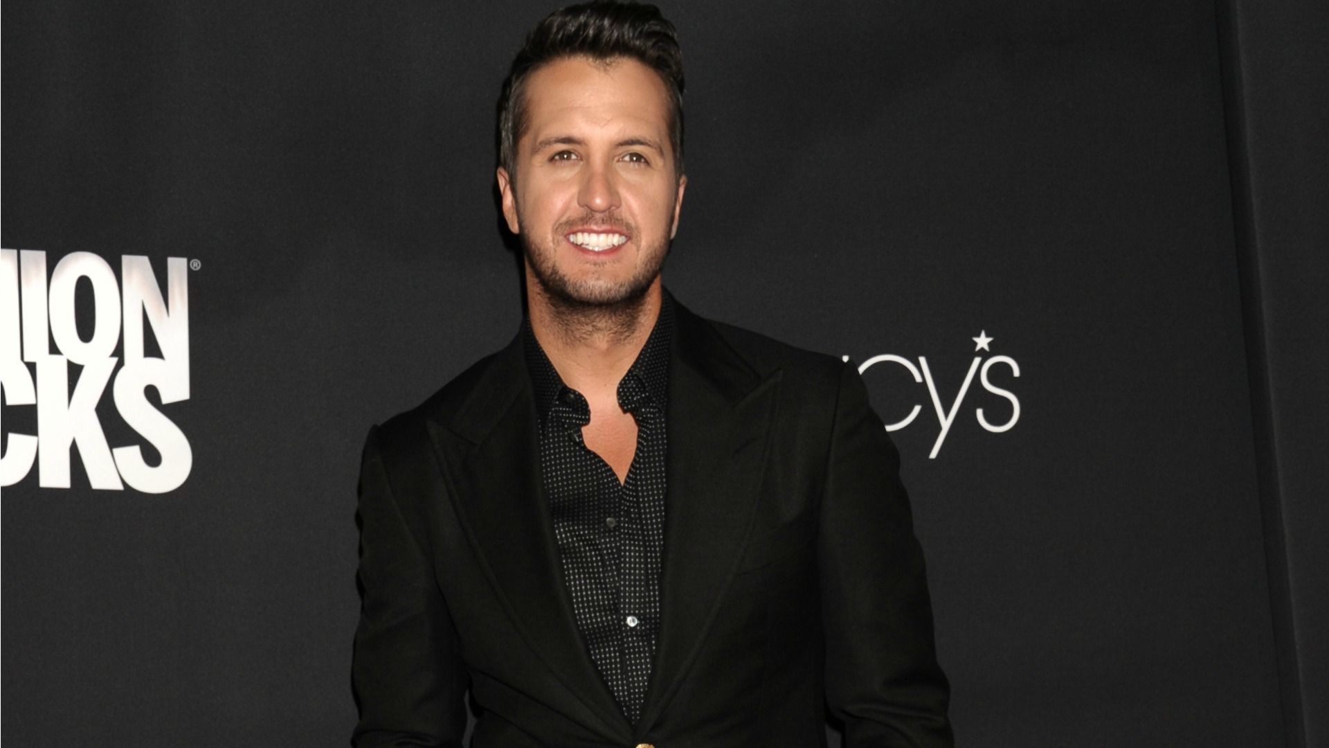 Gentleman - HD Wallpaper 