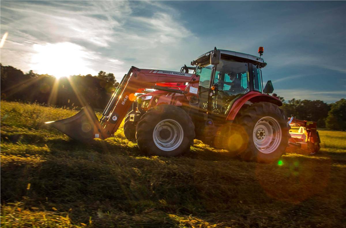 Massey Ferguson Tractors - HD Wallpaper 