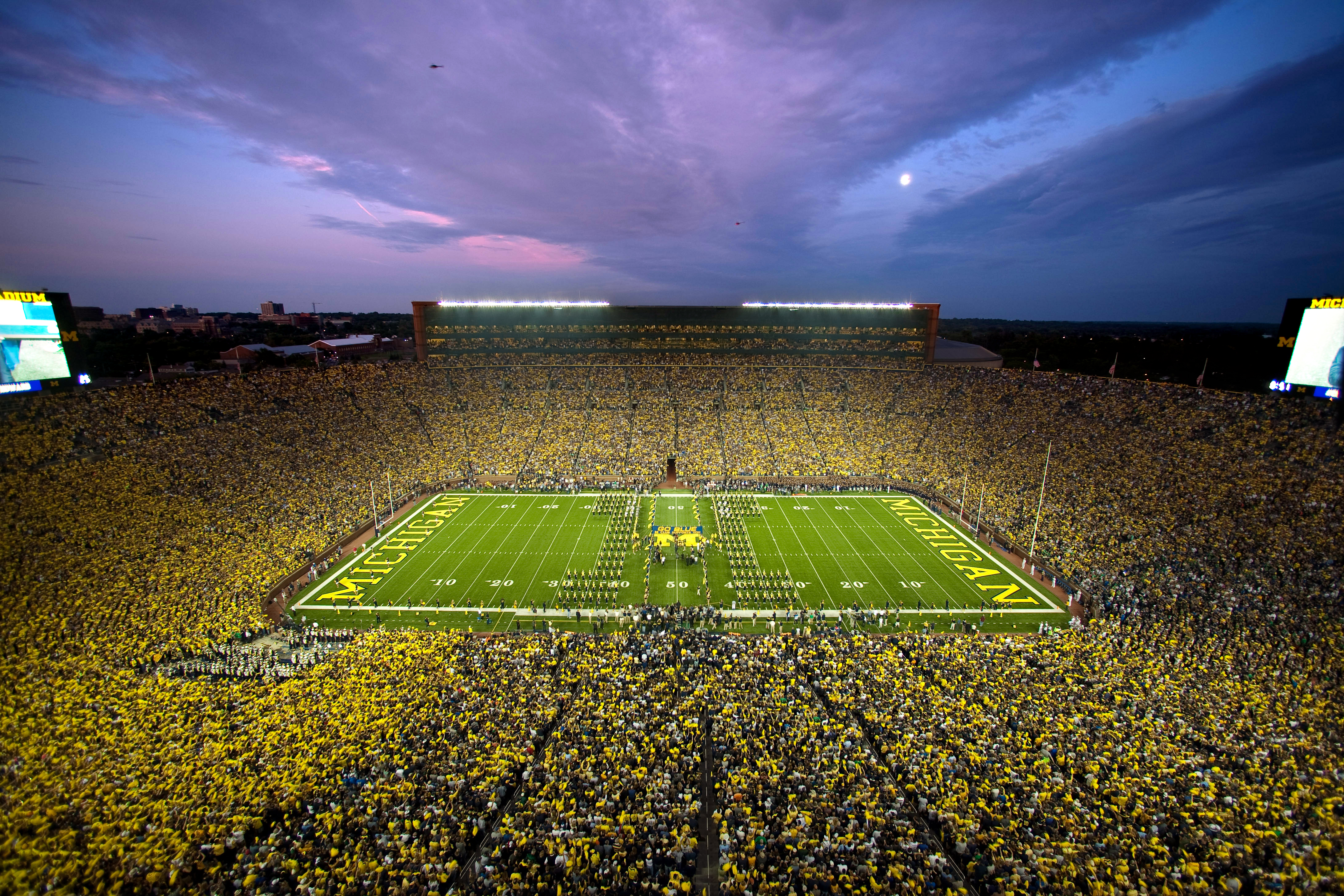 Um & Msu New Season Starts Saturday - Michigan Football Stadium At Night - HD Wallpaper 