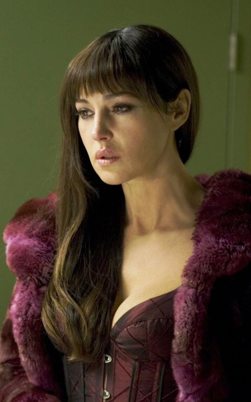 Shoot Em Up 2007 Monica - HD Wallpaper 