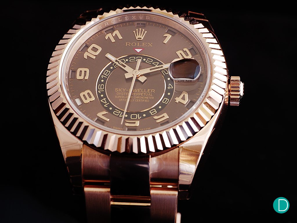 Everose Gold Is A Bit Less Pink Than Regular Pink Gold - Rolex Sky Dweller Colors - HD Wallpaper 