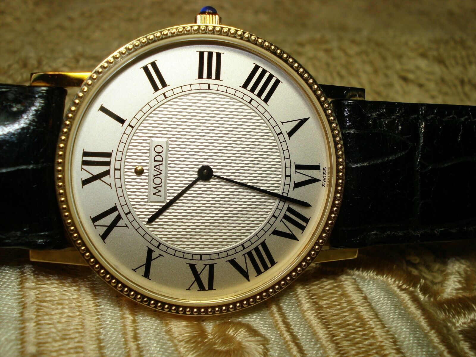 Analog Watch - HD Wallpaper 