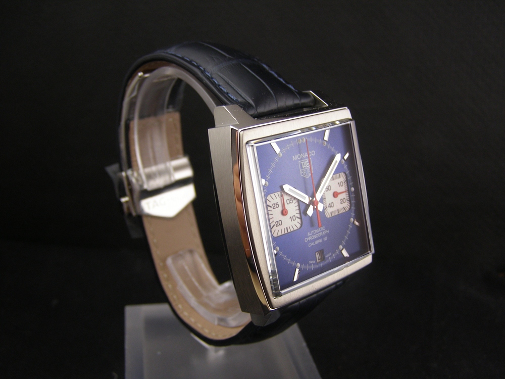 Analog Watch - HD Wallpaper 