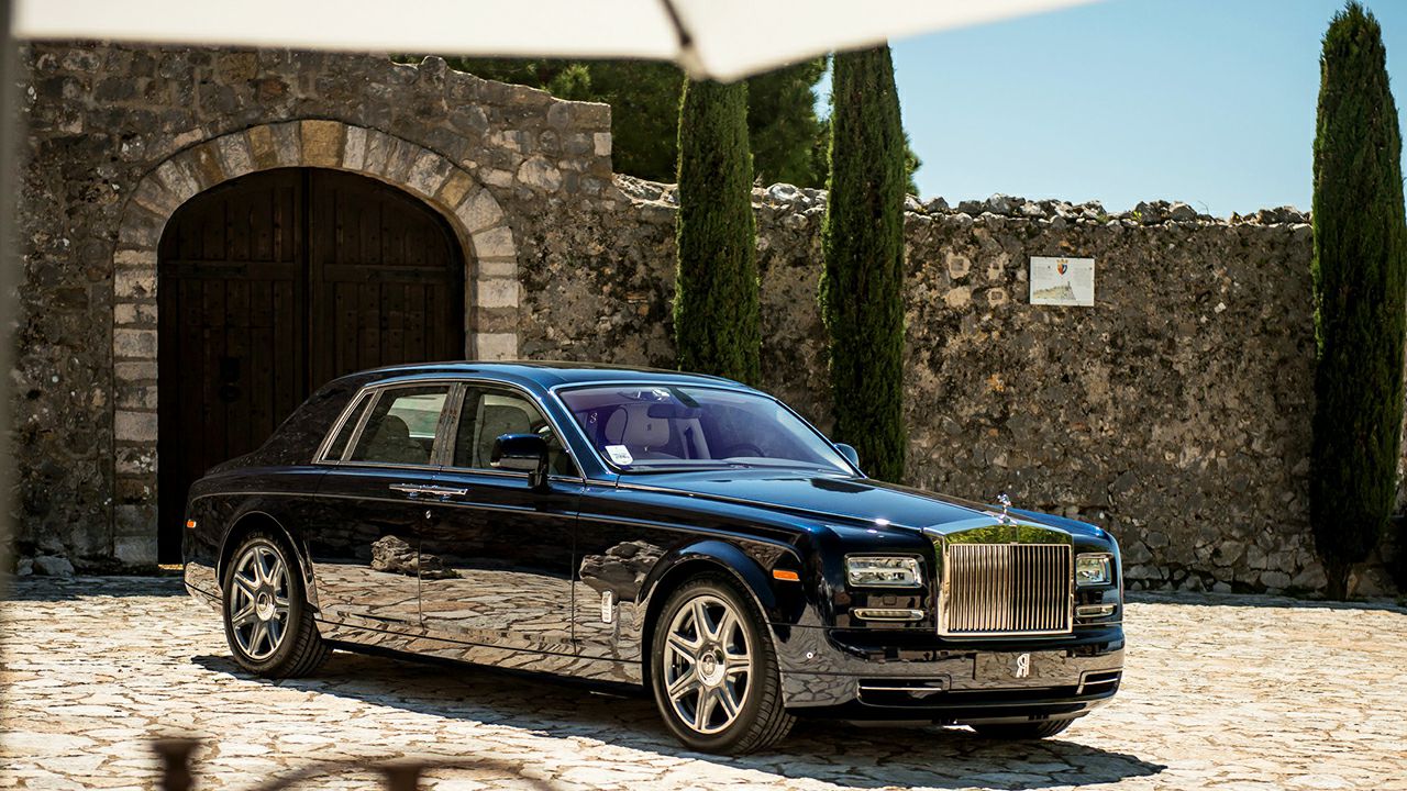 Rolls Royce Phantom Wallpaper Hd - 2017 Rolls Royce Phantom Extended Wheelbase - HD Wallpaper 