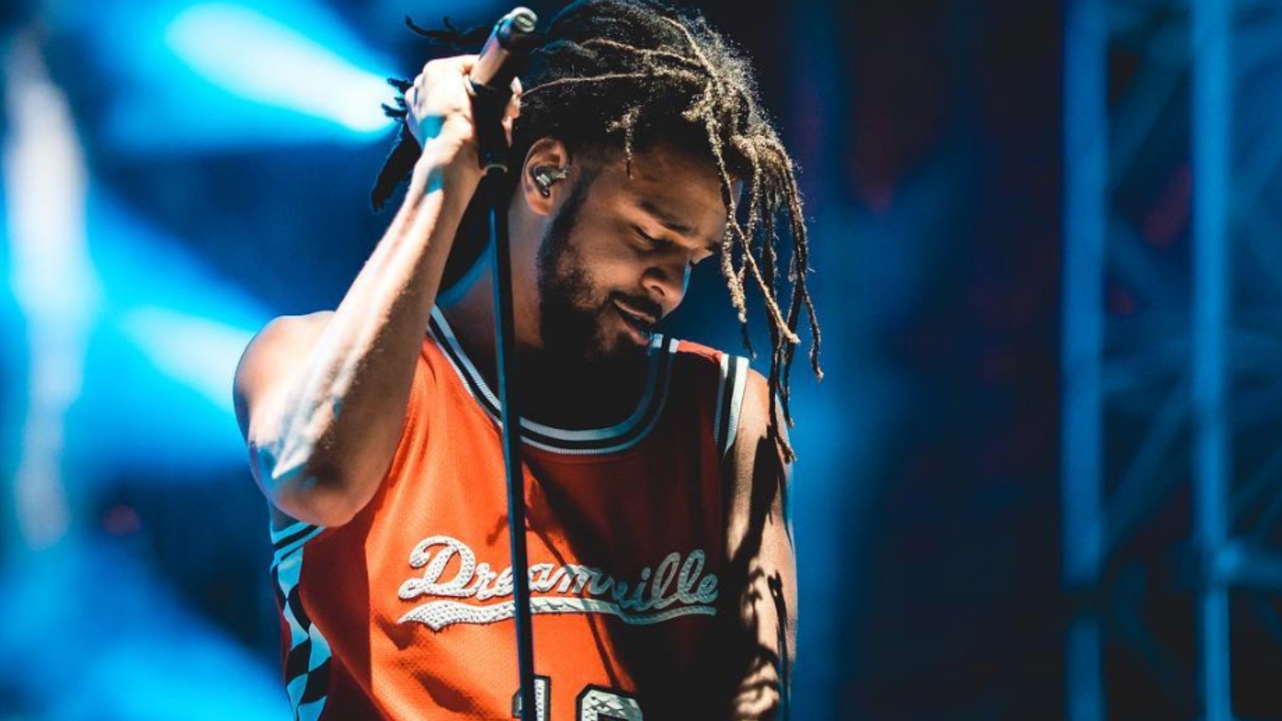 J Cole Dreamville Festival 2019 2560x1440 Wallpaper Teahub Io