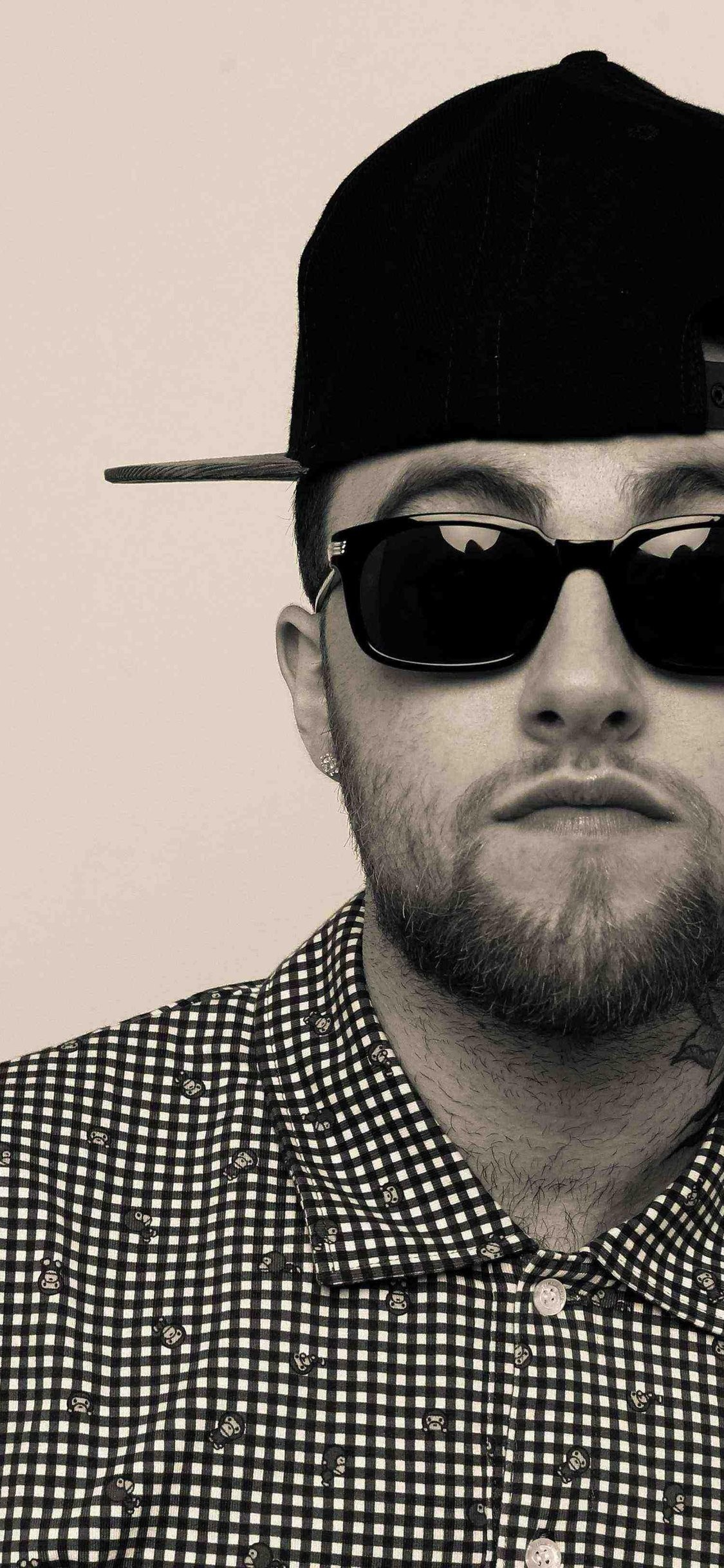 1125x2436, Iphone X Mac Miller Musician Glasses Wallpaper - Autograph Mac Miller Signature - HD Wallpaper 