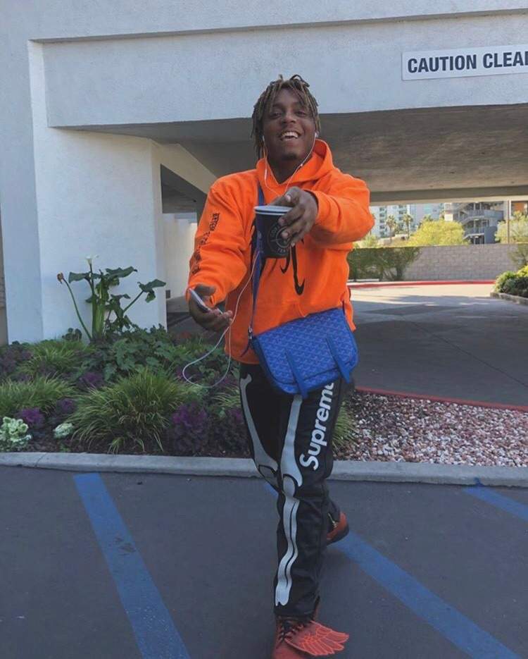 Why You Should Listen To Juice Wrld Rap Hip Hop Amino - Juice Wrld Picture Edits - HD Wallpaper 