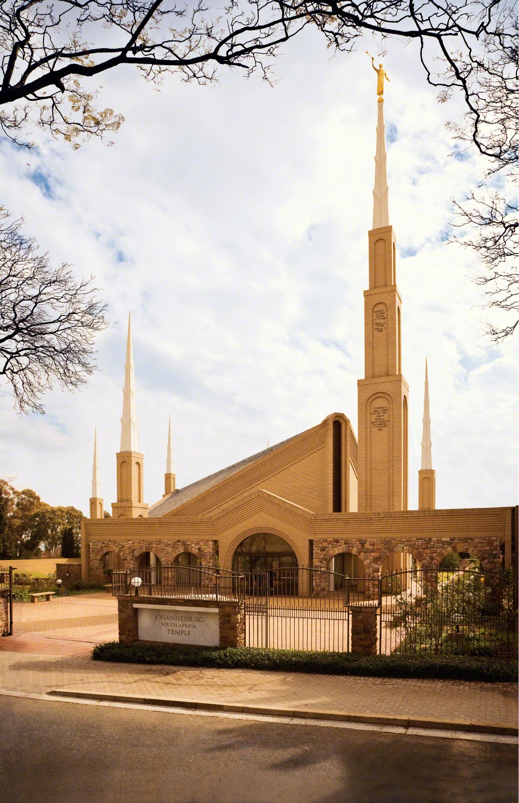 Johannesburg Lds Temple - HD Wallpaper 