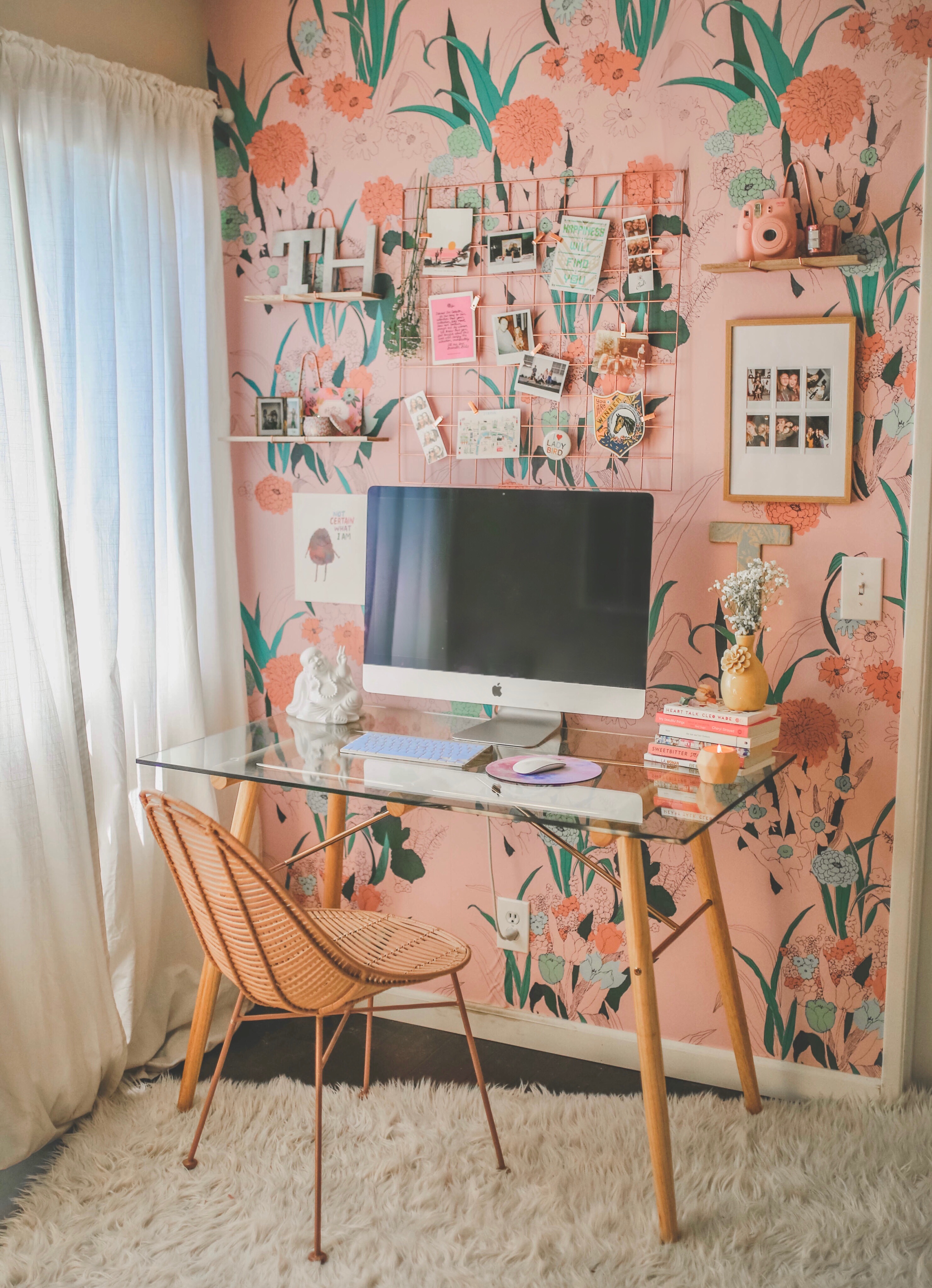 Uo Home - HD Wallpaper 