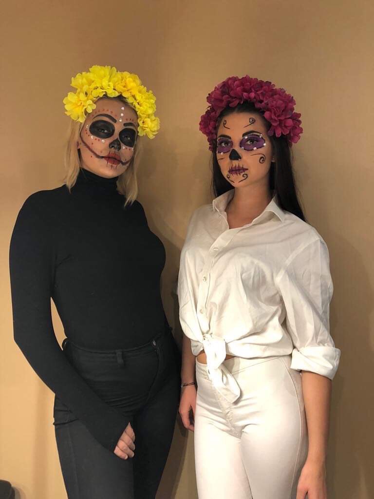 Artificial Flower - HD Wallpaper 