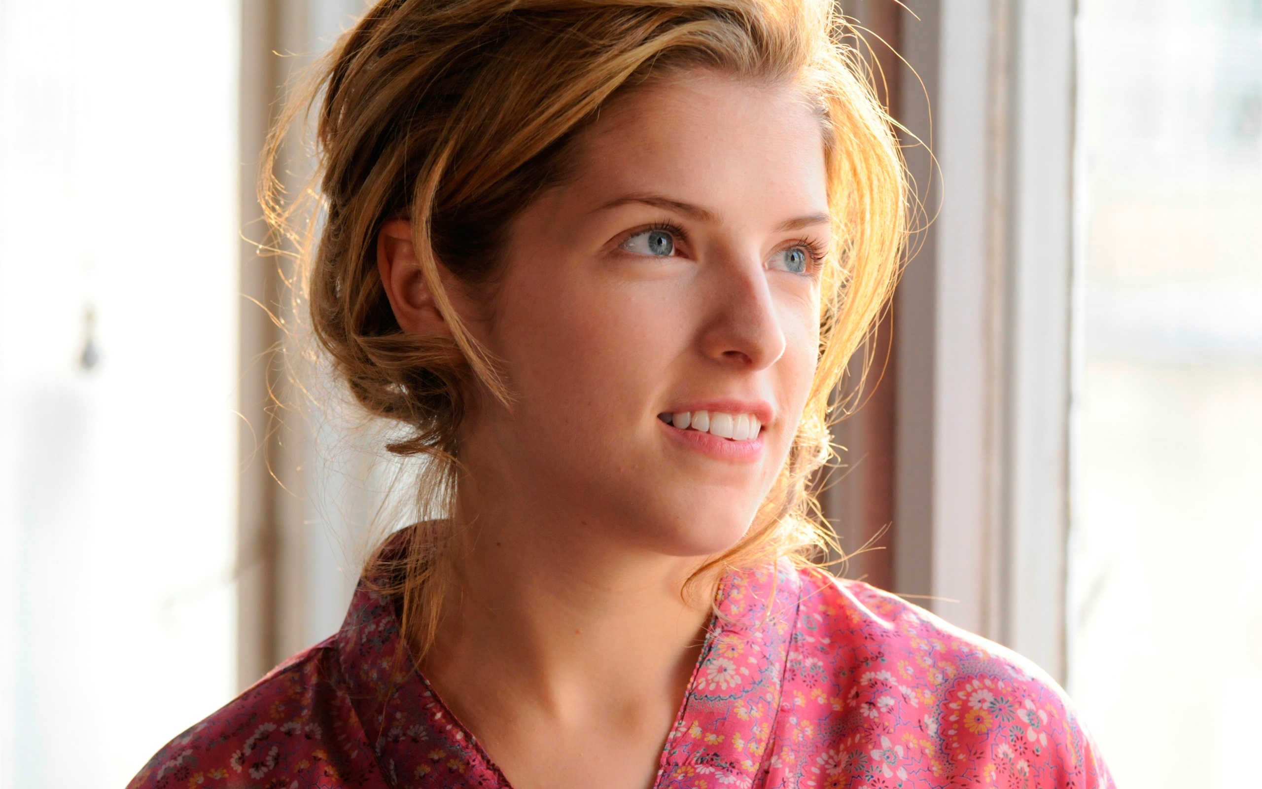 Wallpaper Anna Kendrick - Anna Kendrick The Voices - HD Wallpaper 