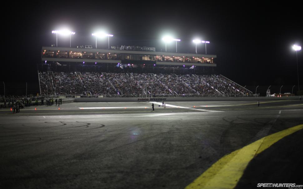 Race Track Night Lights Hd Wallpaper,cars Hd Wallpaper,night - Racing Track - HD Wallpaper 