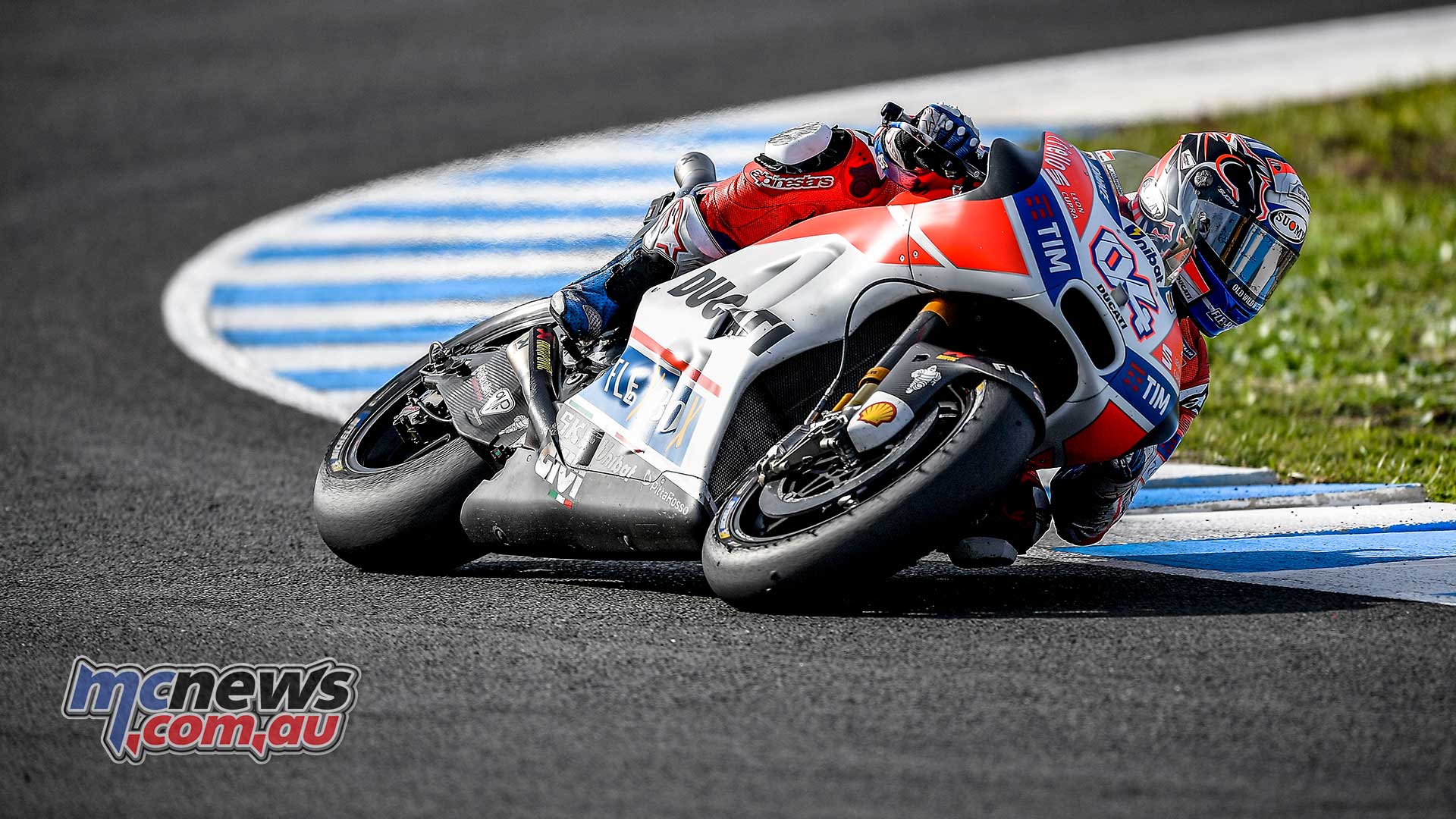 Superbike Racing - HD Wallpaper 