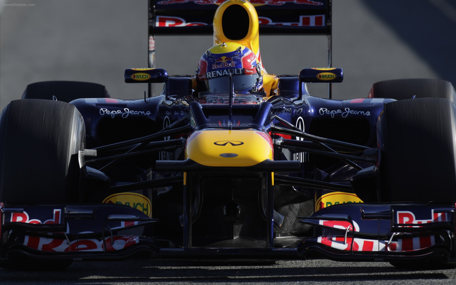 Infiniti Red Bull Racing Pre Season Test - Formula One Car - HD Wallpaper 