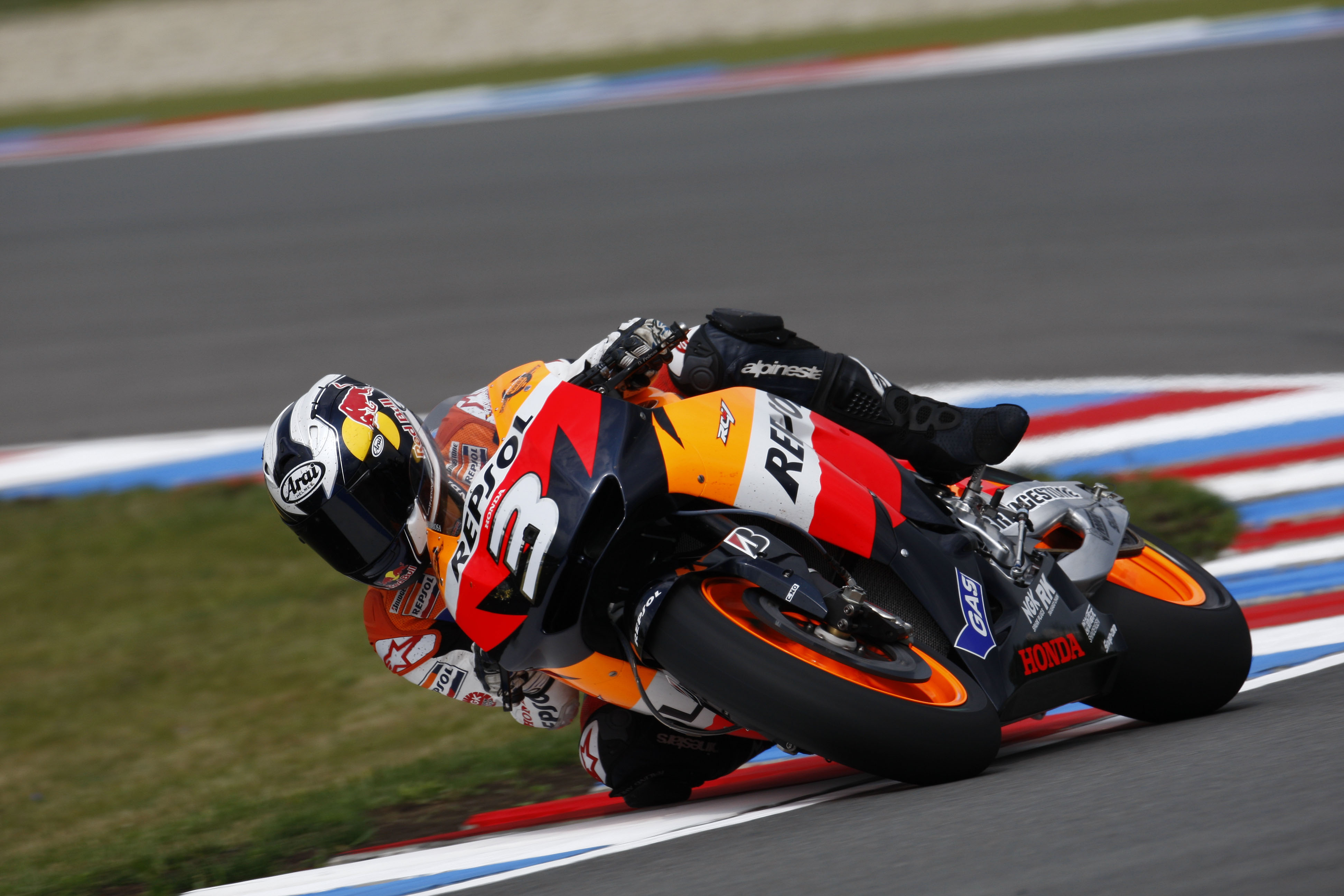 New Dani Pedrosa Motogp 2013 Best Wallpaper Full Hd - Dani Pedrosa - HD Wallpaper 