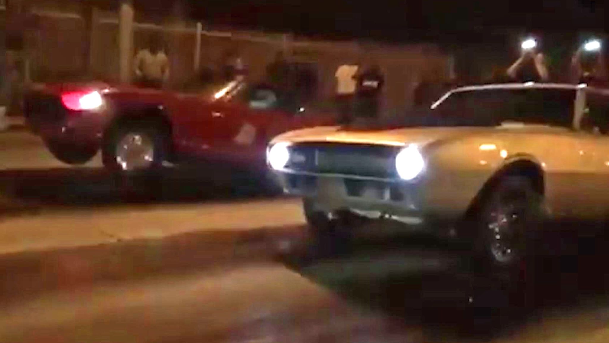 Illegal Drag Races Take Place Over An Eighth Of A Mile - Street Races - HD Wallpaper 