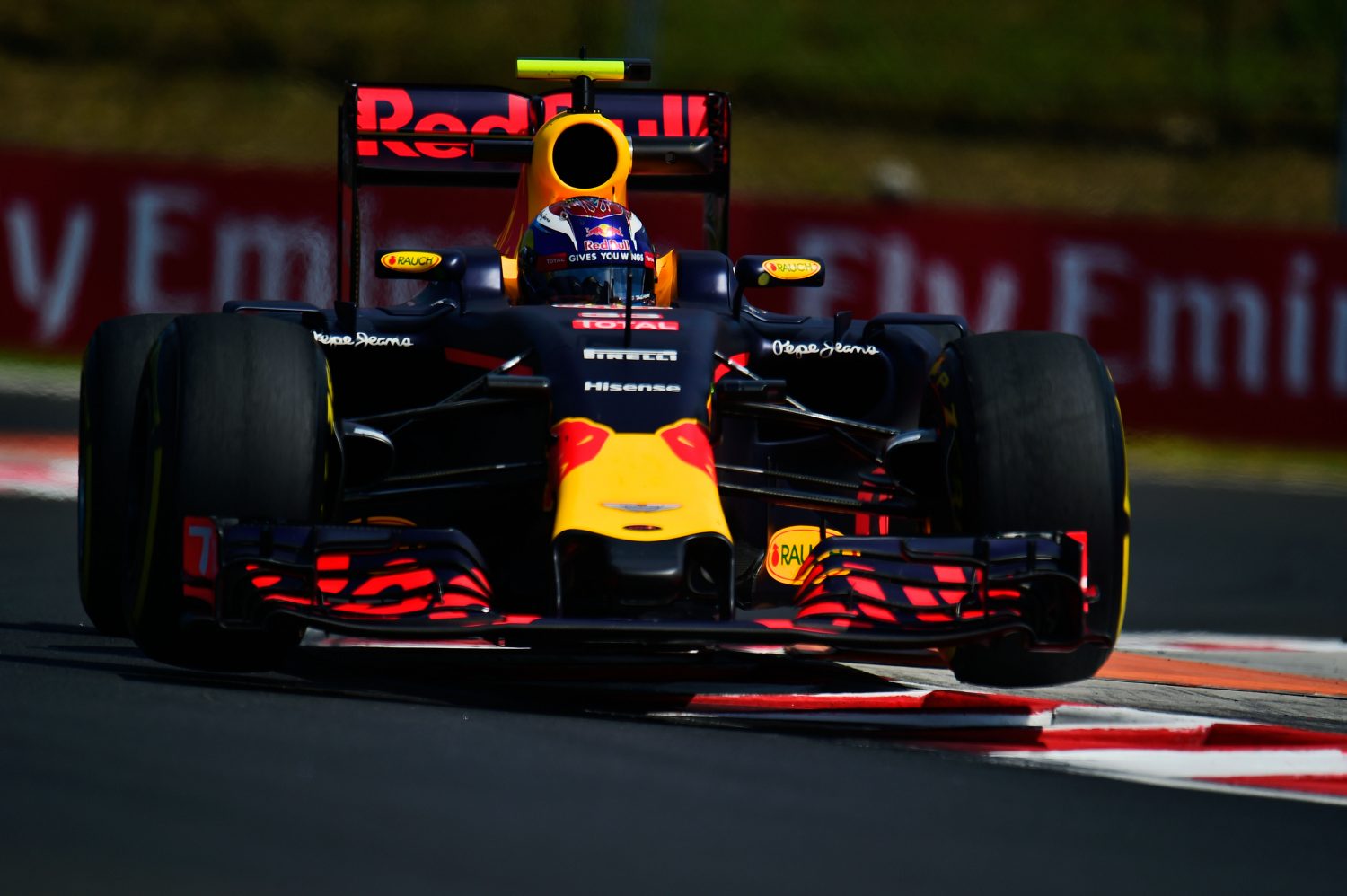 Red Bull Racing F1 Hd Wallpaper - Formula One Car - HD Wallpaper 