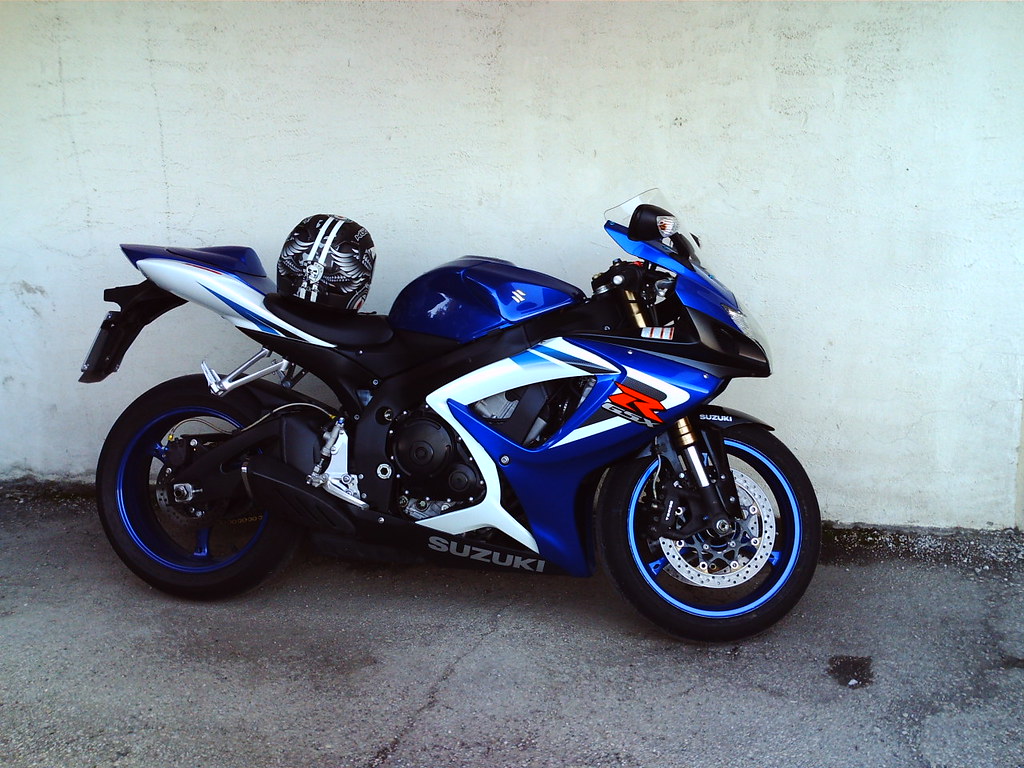 Suzuki Gsxr 750 - HD Wallpaper 