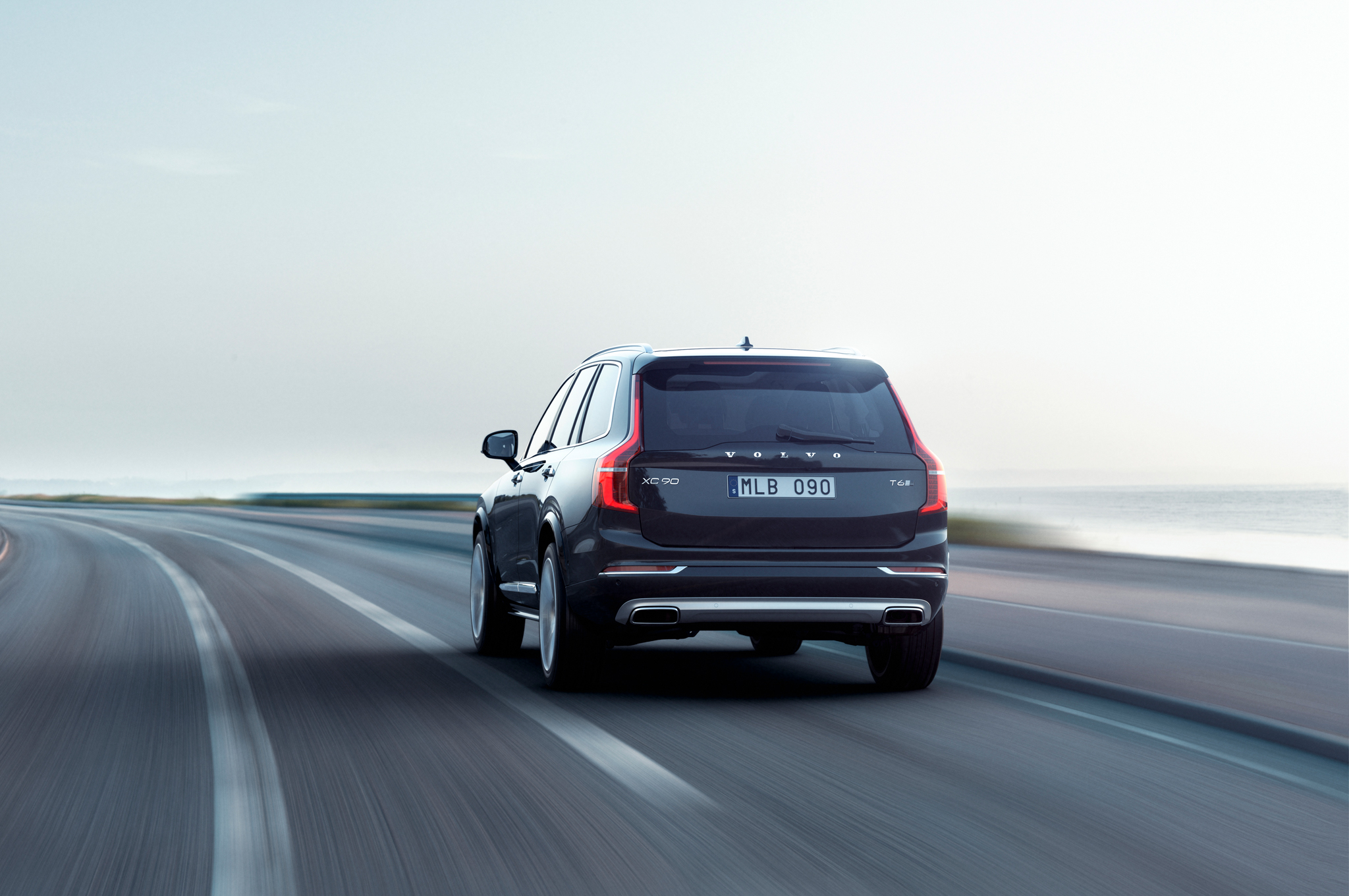 2018 Volvo Xc60 Vs Xc90 - HD Wallpaper 