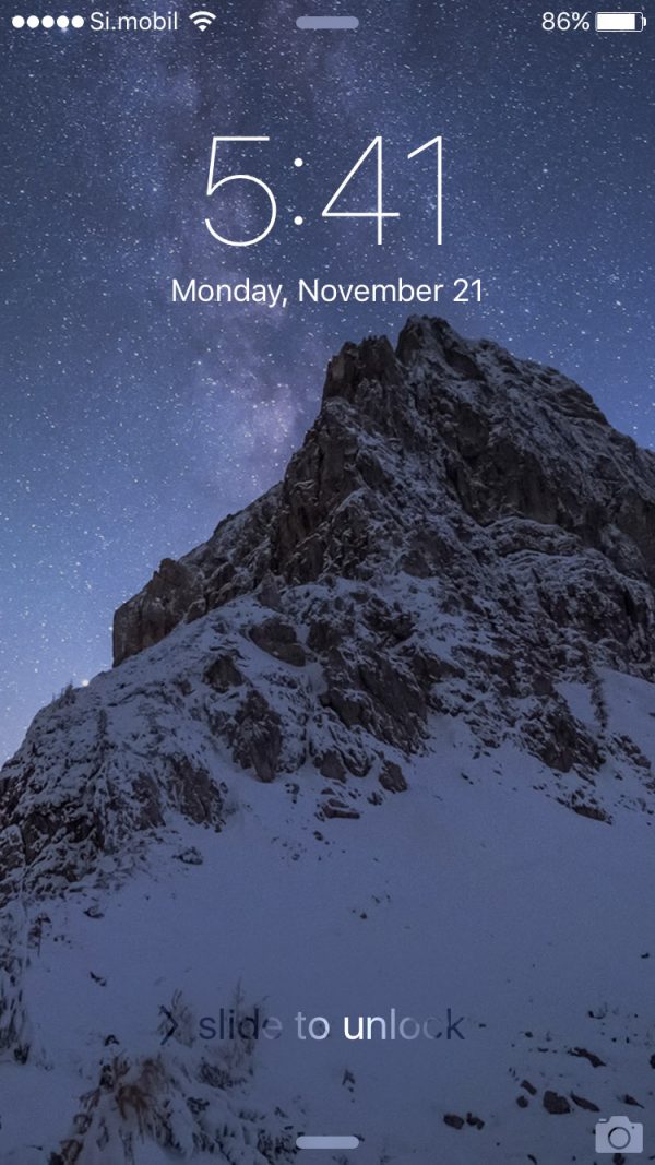 Milky Way Over Mountain Wallpaper Iphone - HD Wallpaper 