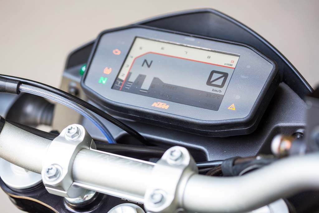 2017 Ktm Duke 390 Will Feature Smartphone Integration - Ktm Duke 690 Speedometer - HD Wallpaper 