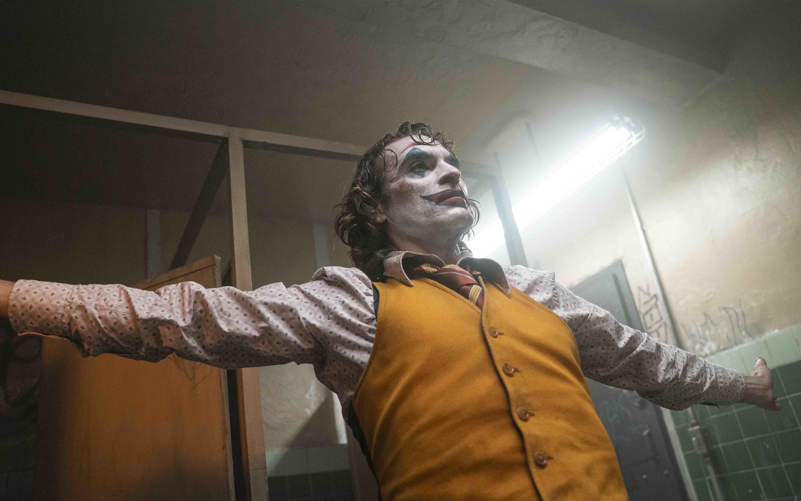Joaquin Phoenix Joker Bathroom - HD Wallpaper 