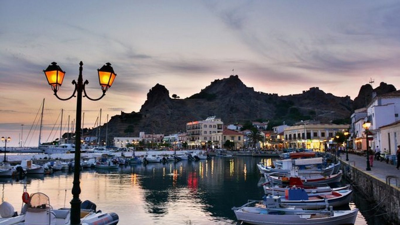 Costa Del Sol Wallpapers 4k - HD Wallpaper 