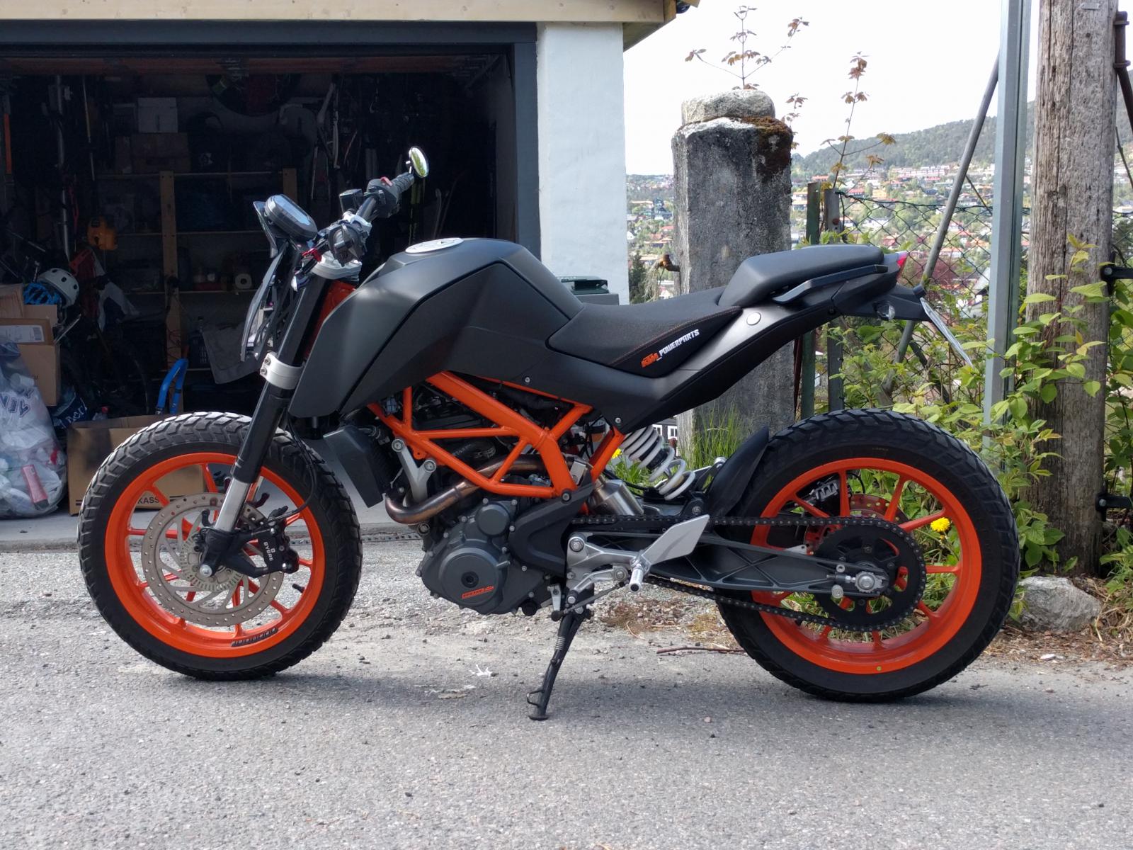 Ktm Duke 390 Custom Paint - 1600x1200 Wallpaper Ktm Duke 390 Custom Paint - 1600x1200 Wallpaper