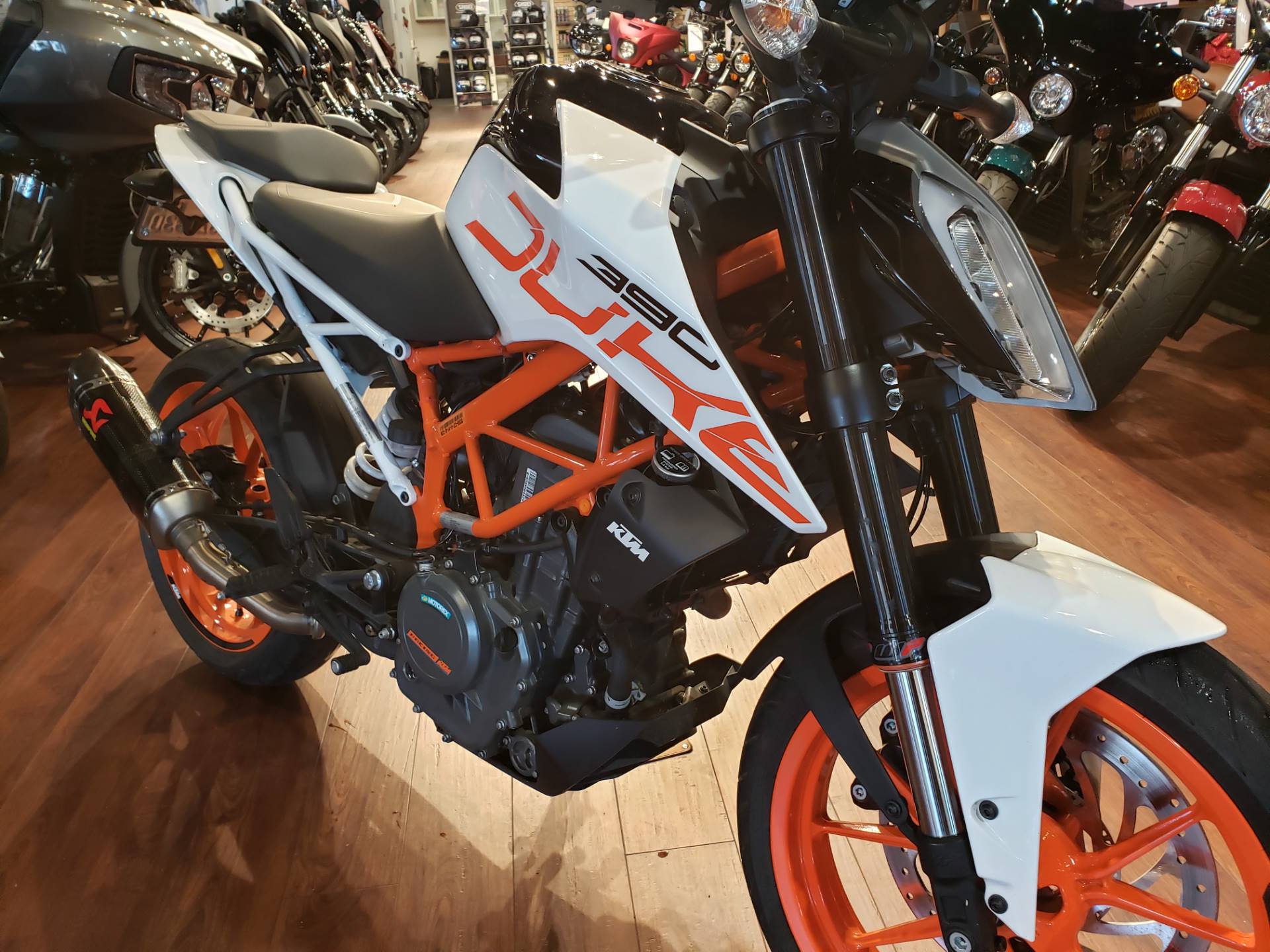 Motorcycle - HD Wallpaper 