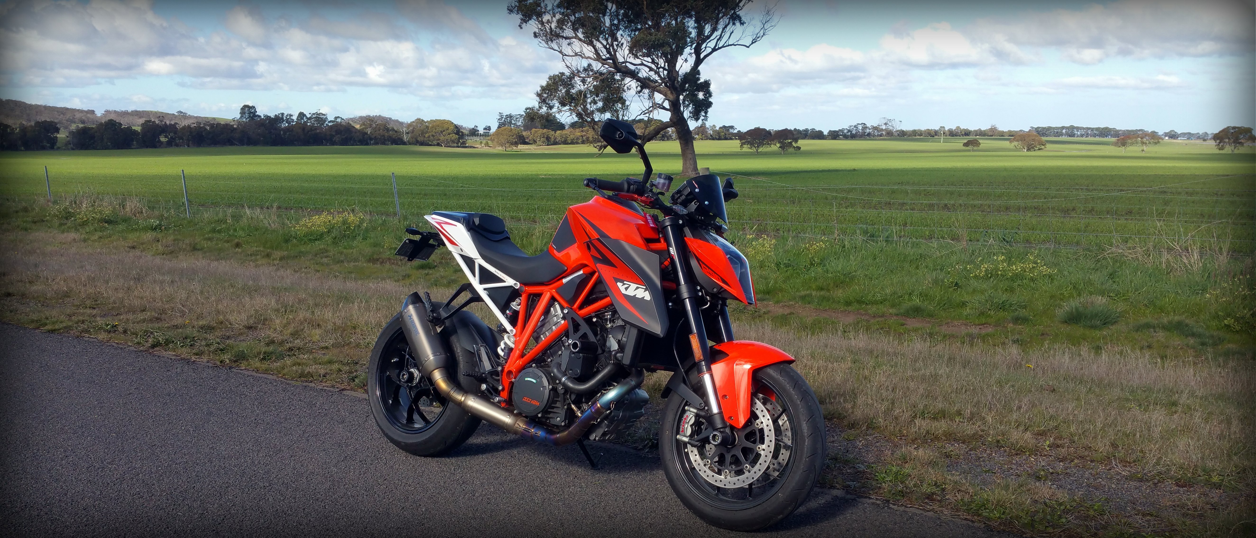 21 9 Wallpaper Motorcycle - HD Wallpaper 