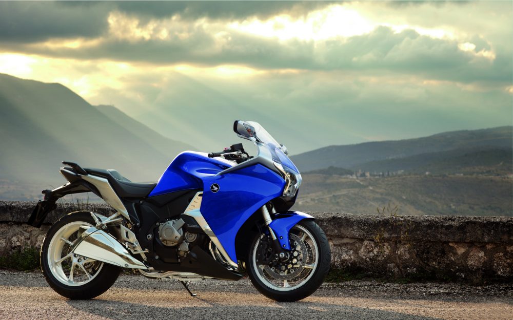 Honda Vfr 1200 Dct 2018 - HD Wallpaper 